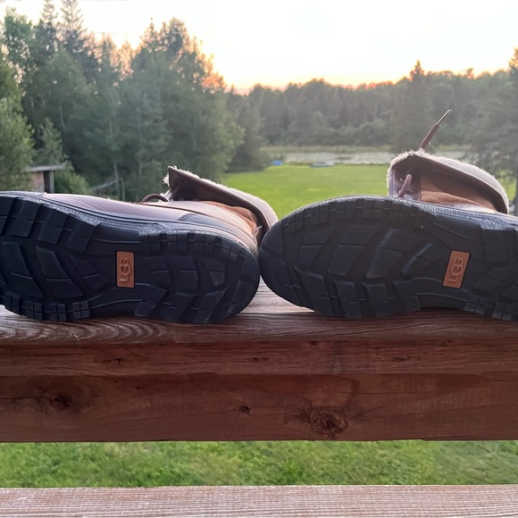 Uggs winter boots - Picture 4 of 10